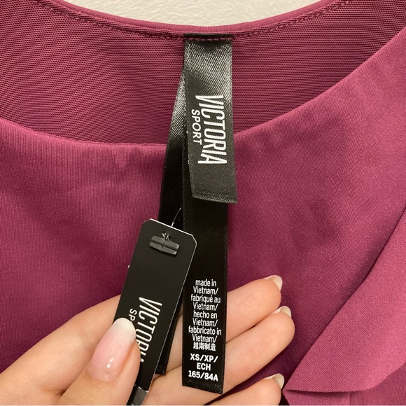 Brand new Victoria’s Secret Sport Purple Ruffled Unlined Sports Bra Size XS - Picture 3 of 5